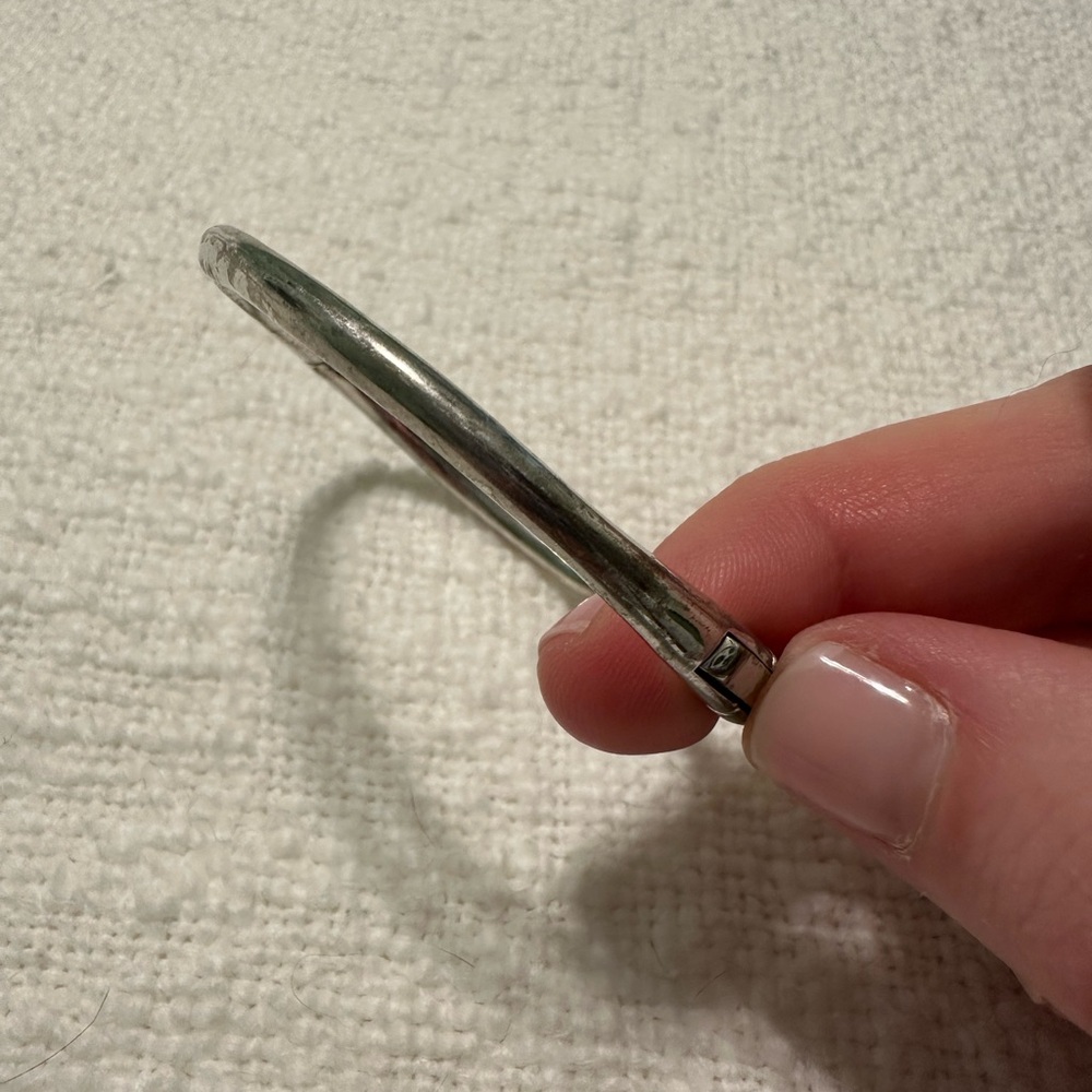 Kate Spade sailor’s knot hinge bracelet - Picture 5 of 5